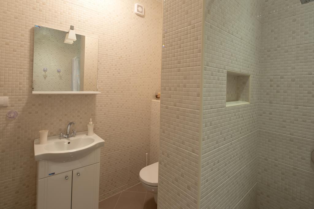 Apartments Raskovic Radanovici Exterior photo